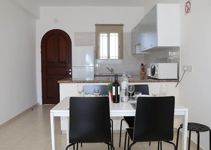 Cyking 2 Bed Apartment With Pool & 10 Min To Beach